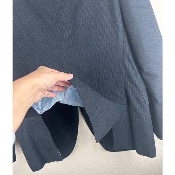 Banana Republic Tailored Fit Navy Blue Pinstripe Sport Coat Suit Jacket Size 44R - Picture 7 of 9
